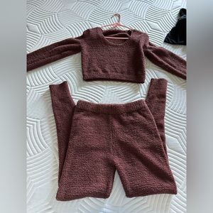 Set of crop top & pants